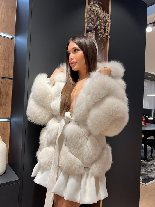 Giacca in Vera Volpe con Cappuccio Bianco Artico