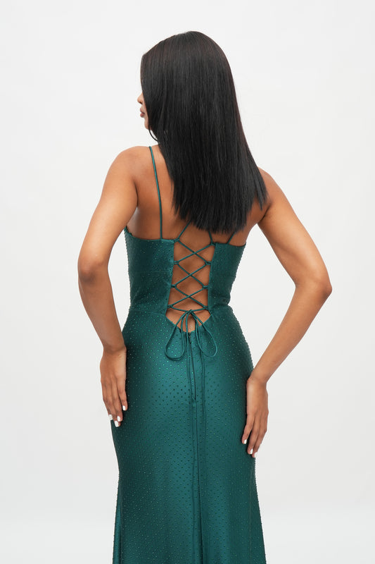 Abito lungo elegante in satin verde smeraldo con spalline sottili